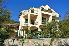 Seaside holiday house Poljica, Trogir - 12615